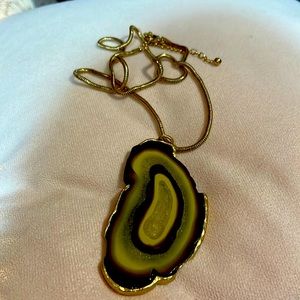 Chico’s BOHO large agate statement pendant necklace LONG gold tone chain